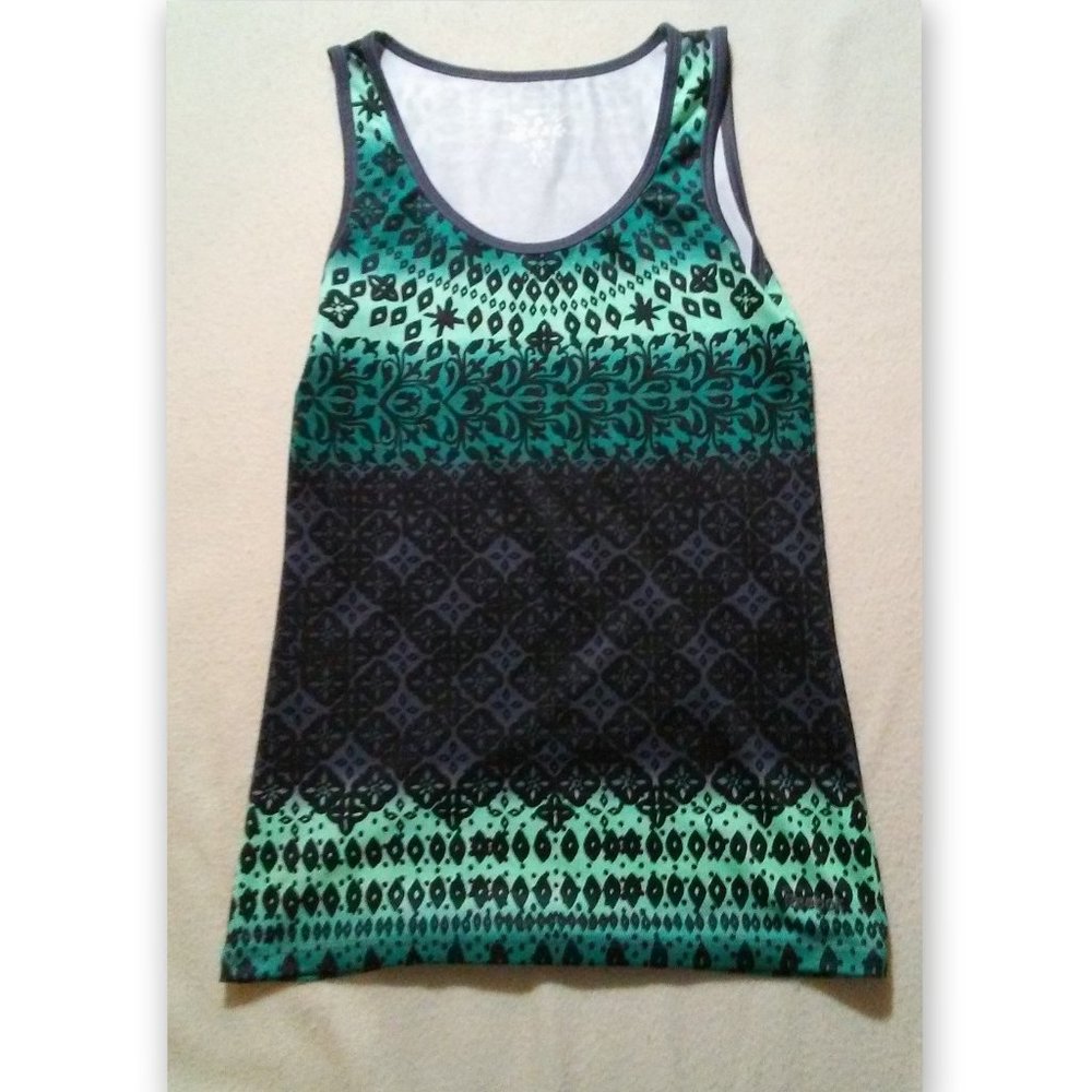 Rebok Size S Green & Black Print Womens Fitness Workout Top